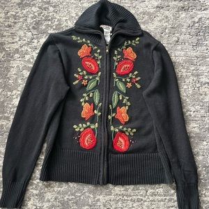 Tiara international sweater